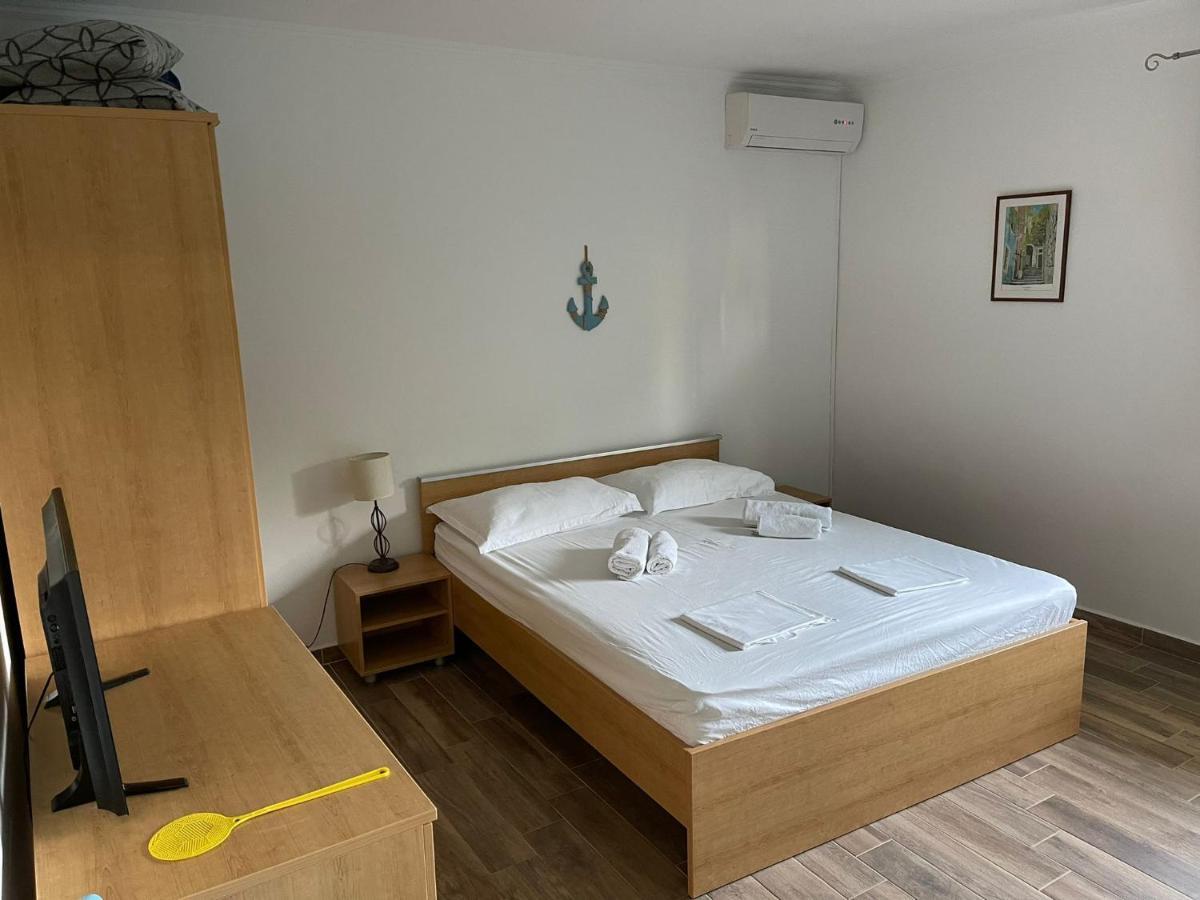 Apartments Mila - Mala Duba Живогошче Экстерьер фото