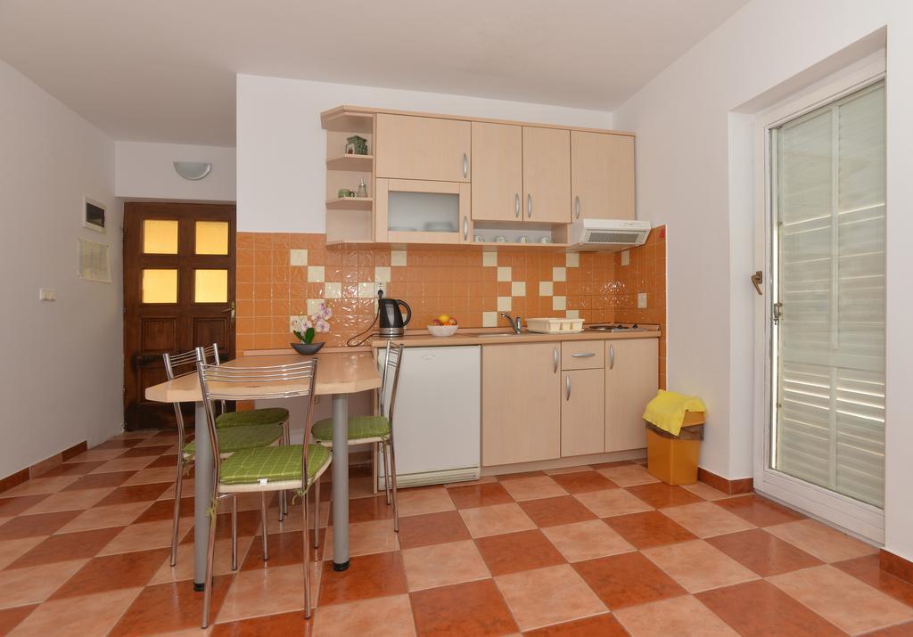 Apartments Mila - Mala Duba Живогошче Экстерьер фото